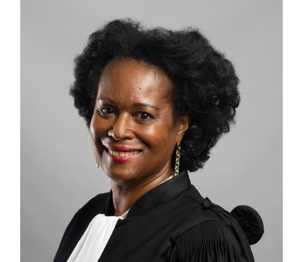 Photo de Maītre Jacqueline JANVIER-DESIR Photo de Maītre Jacqueline JANVIER-DESIR